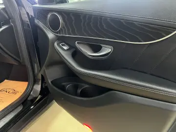 Mercedes-Benz GLC 250 D AMG -Line Posibilitate finantare