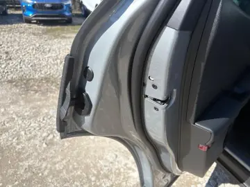 Ford Kuga 2024 - via workleto.com