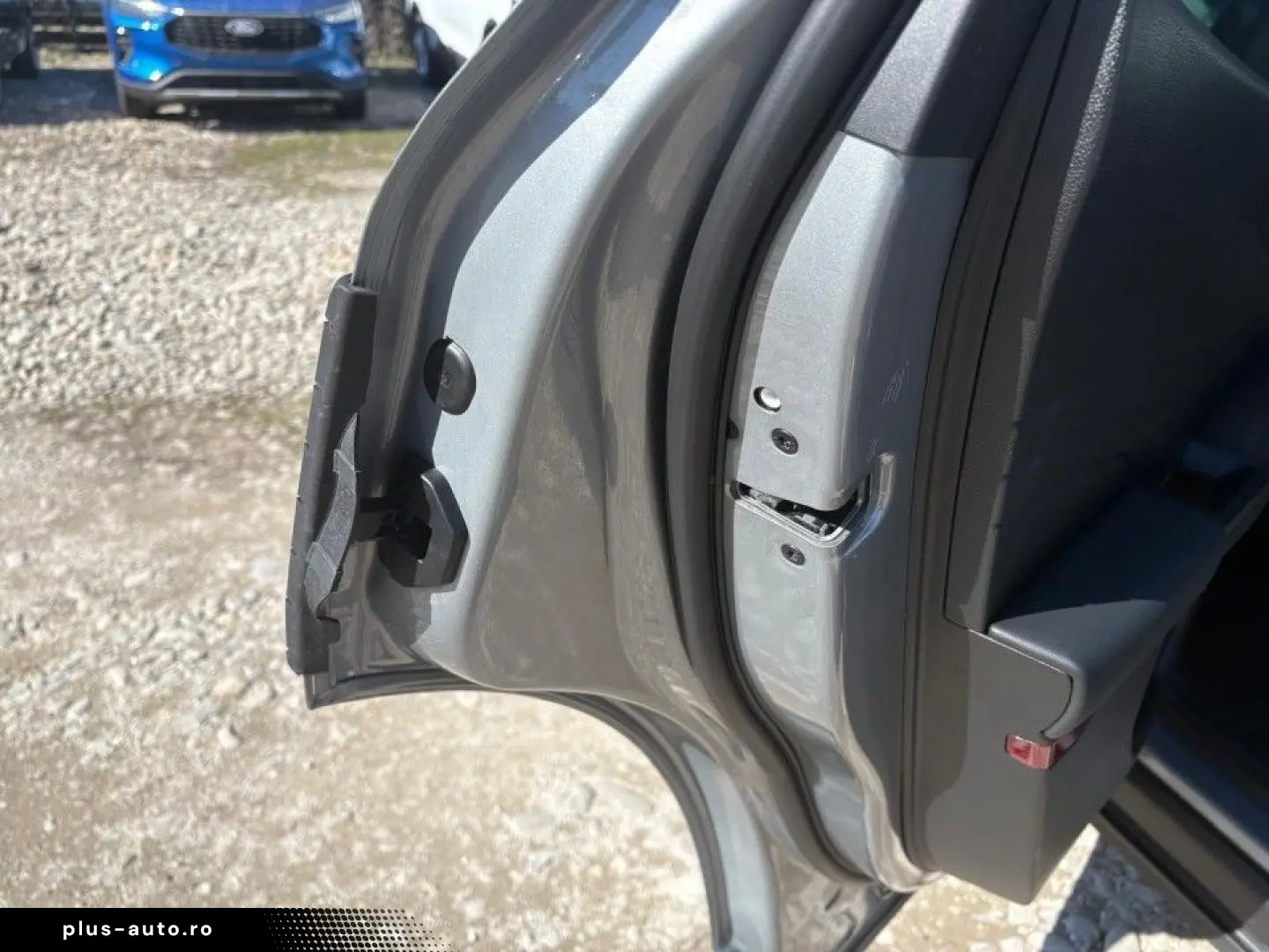 Ford Kuga 2024 - via workleto.com