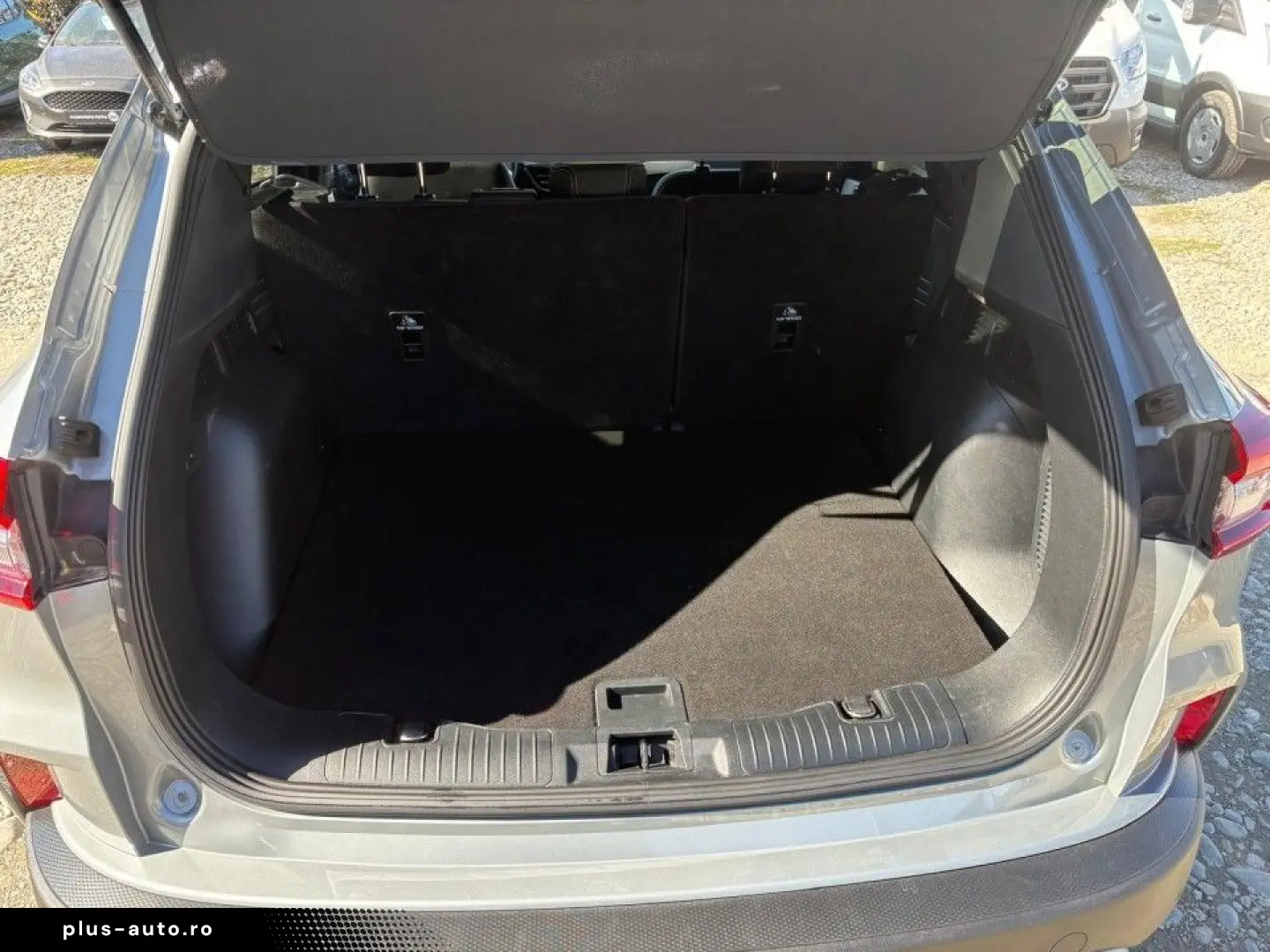 Ford Kuga 2024 - via workleto.com