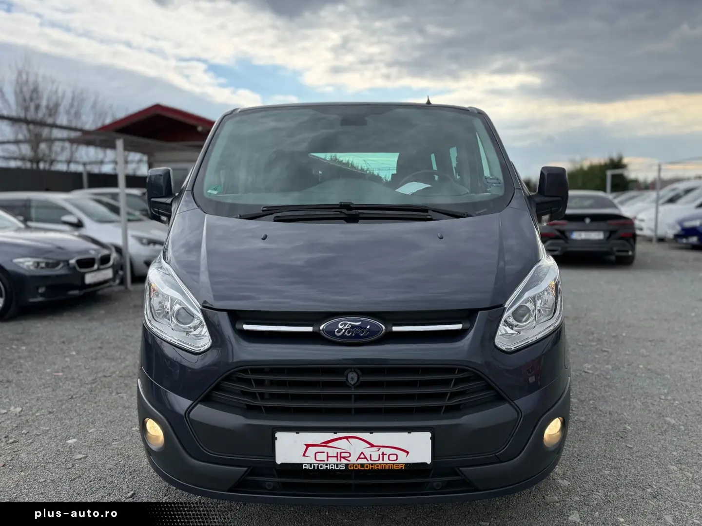 Ford Tourneo-Custom-