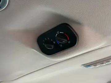 Ford Tourneo-Custom-