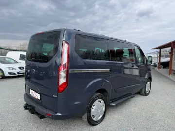 Ford Tourneo-Custom-