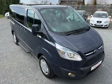Ford Tourneo-Custom-
