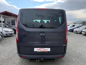 Ford Tourneo-Custom-