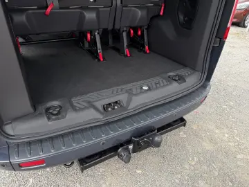 Ford Tourneo-Custom-