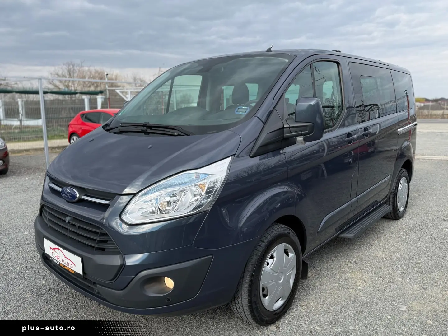 Ford Tourneo-Custom-