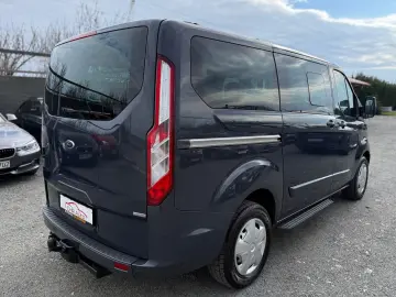 Ford Tourneo-Custom-