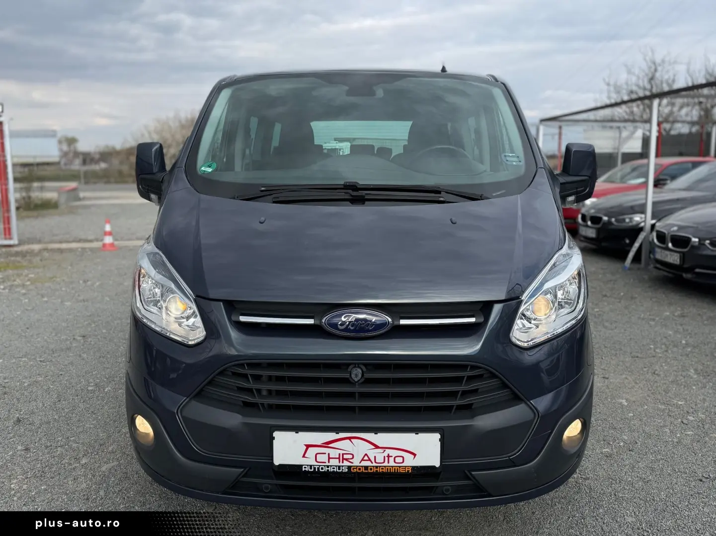 Ford Tourneo-Custom-