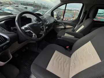 Ford Tourneo-Custom-