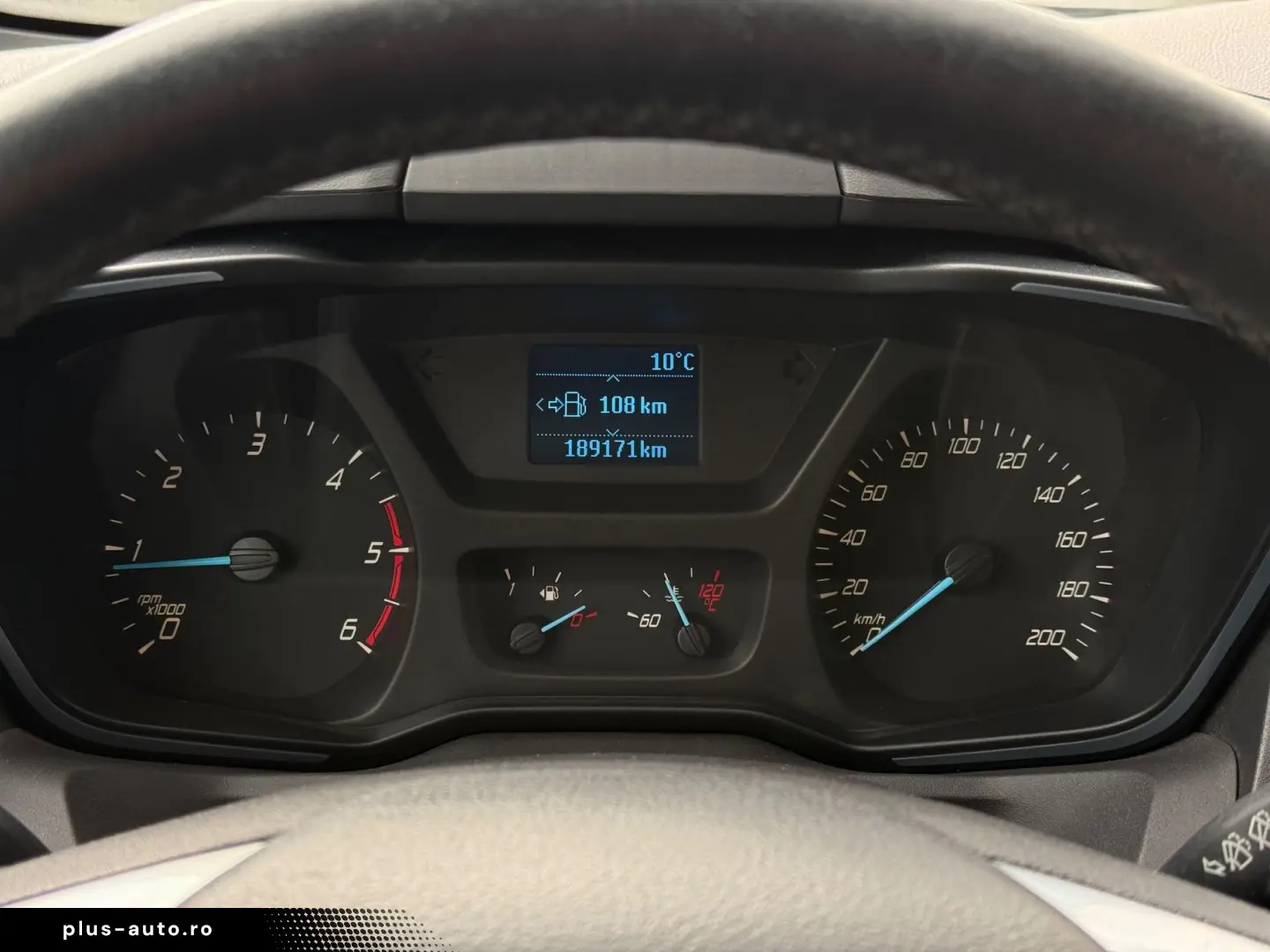 Ford Tourneo-Custom-