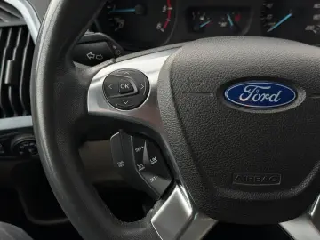 Ford Tourneo-Custom-