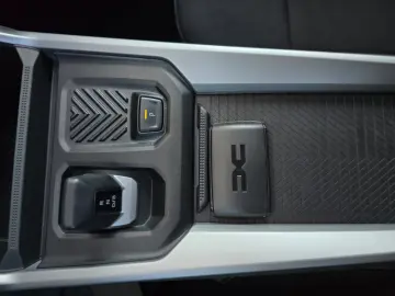 Dacia Bigster HEV 155 Journey