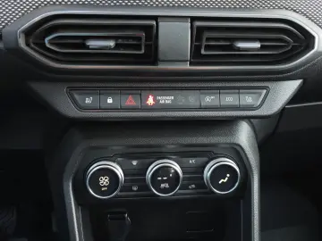 Dacia Jogger 1.0 ECO-G 100HP 7 locuri EXTREME