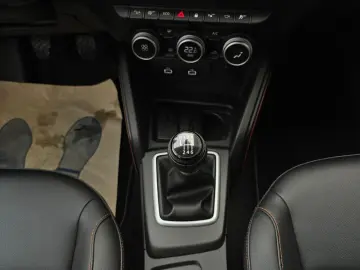 Dacia Duster SUV 1.33 150CP Prestige Orange 4WD