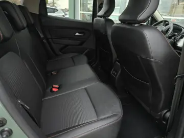 Dacia Duster SUV 1.33 150CP Prestige Orange 4WD