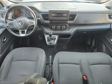 Renault Trafic 2.0 Blue dCi 150 EDC S&S L2 8 1 Zen