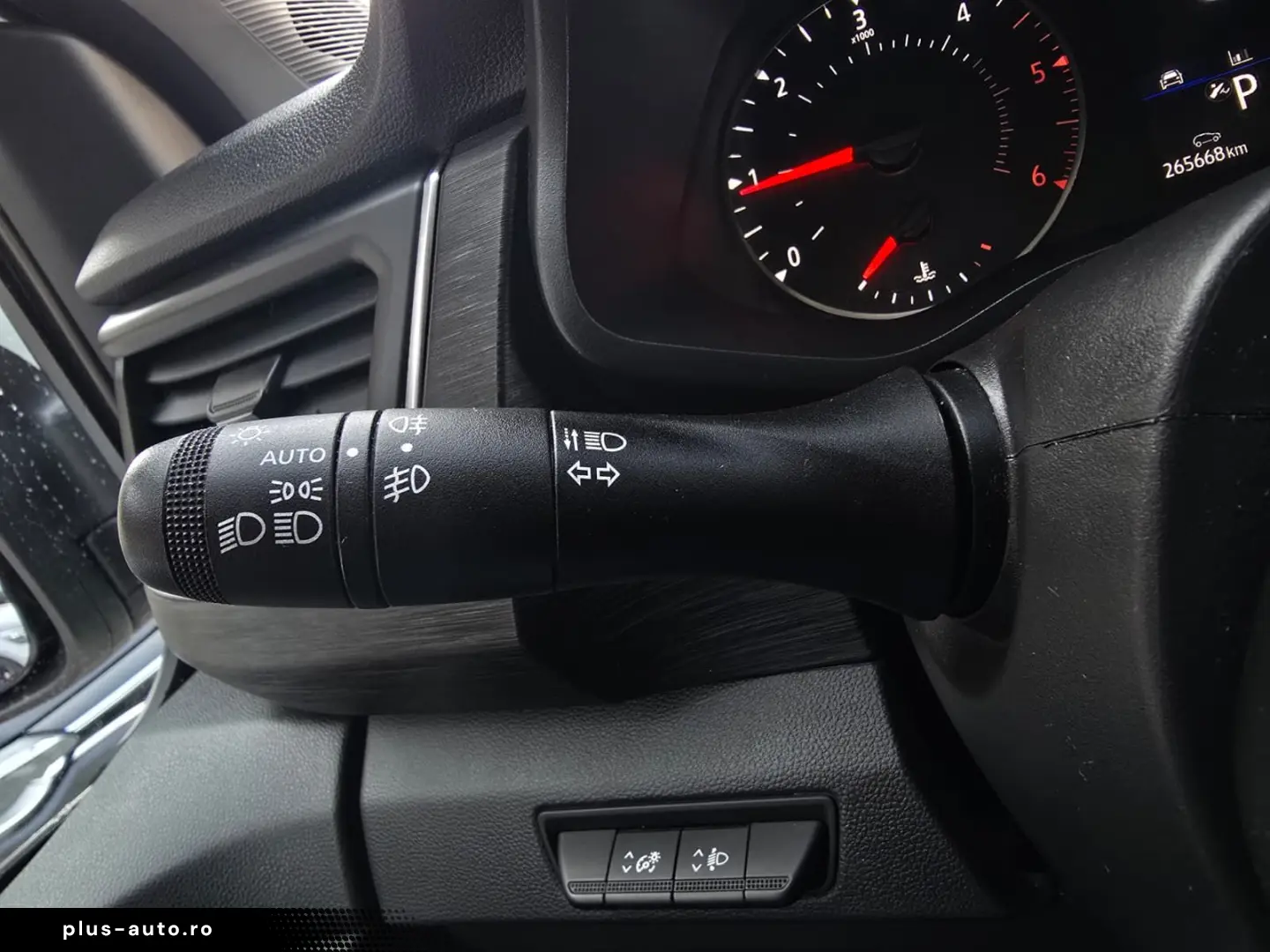 Renault Trafic 2.0 Blue dCi 150 EDC S&S L2 8 1 Zen