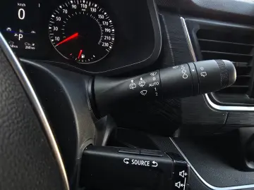 Renault Trafic 2.0 Blue dCi 150 EDC S&S L2 8 1 Zen