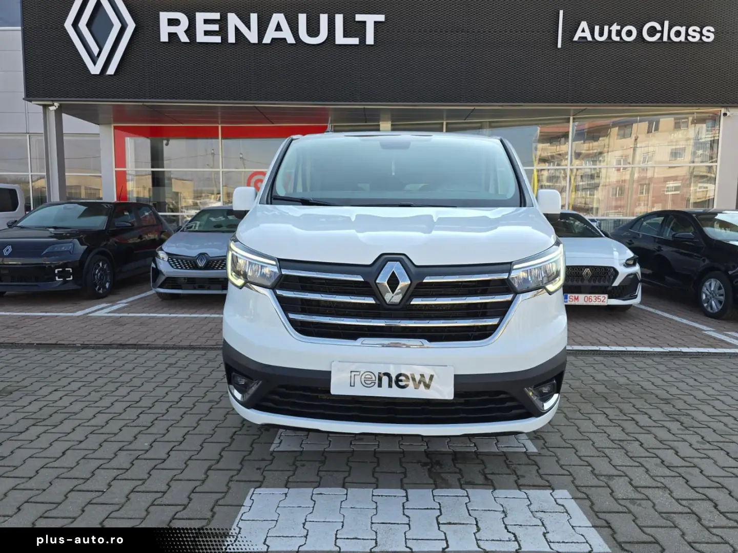 Renault Trafic 2.0 Blue dCi 150 EDC S&S L2 8 1 Zen