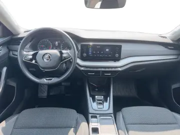 Škoda Octavia AMBITION 2.0 TDI DSG