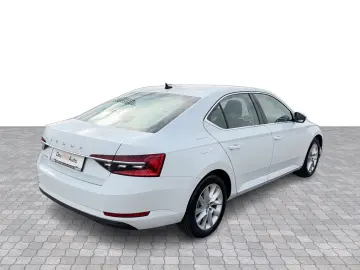 Škoda Superb AMBITION 2.0 TDI DSG