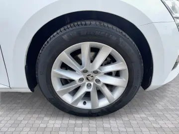 Škoda Superb AMBITION 2.0 TDI DSG