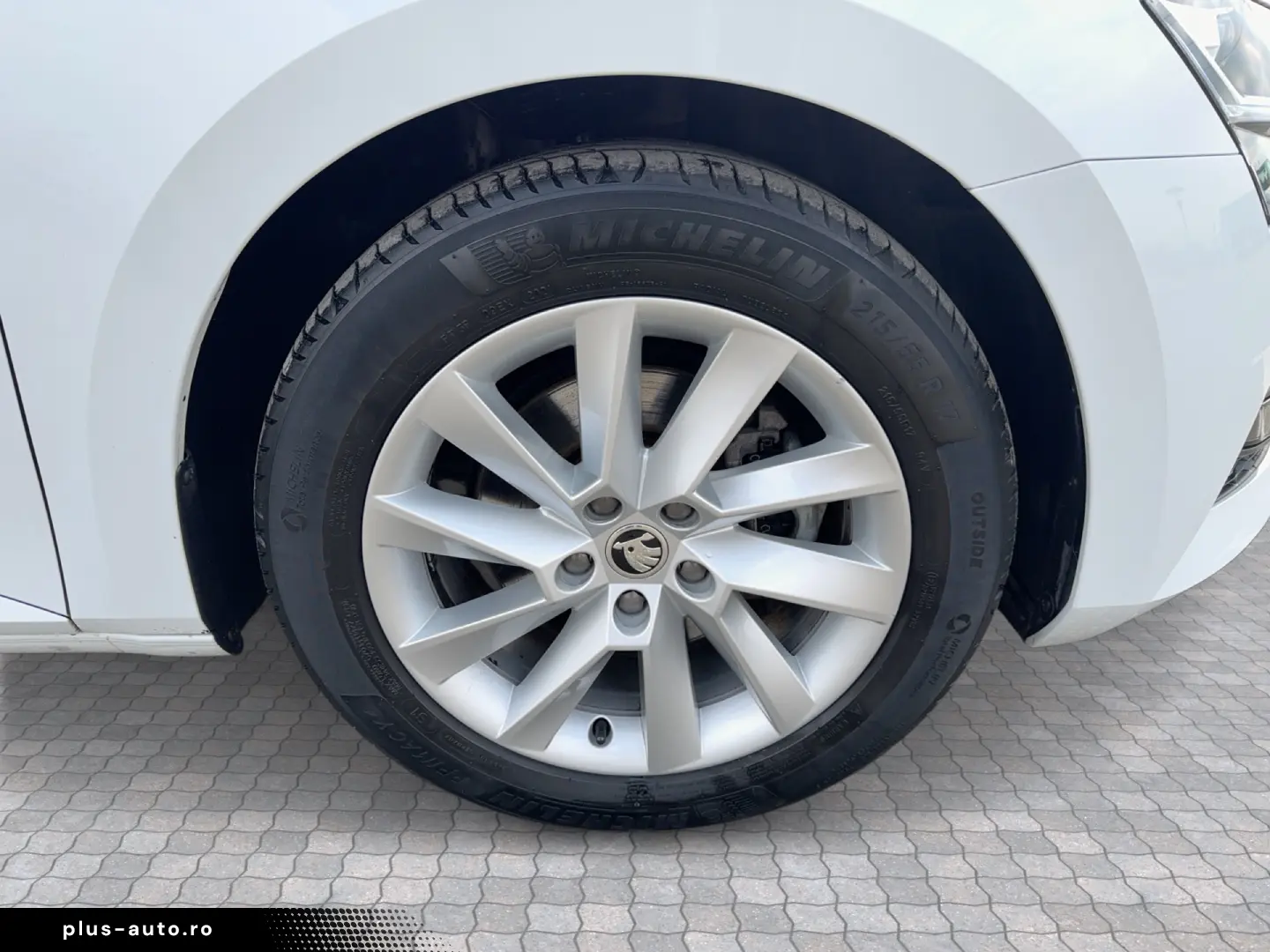 Škoda Superb AMBITION 2.0 TDI DSG