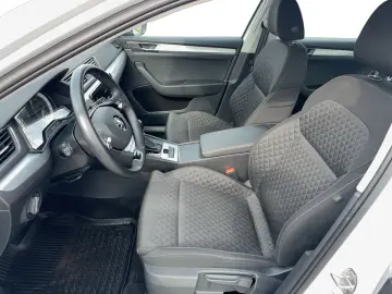 Škoda Superb AMBITION 2.0 TDI DSG