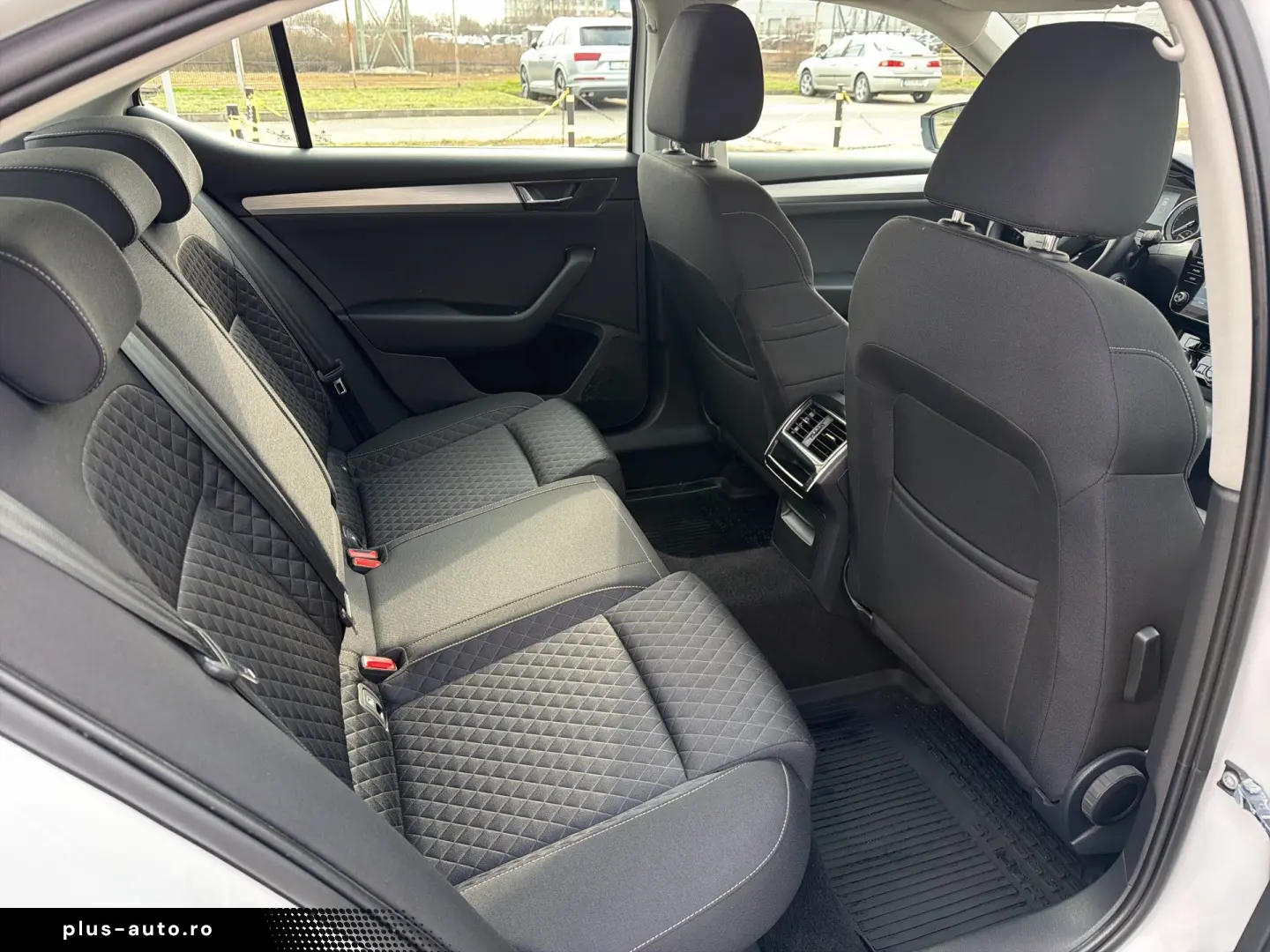 Škoda Superb AMBITION 2.0 TDI DSG