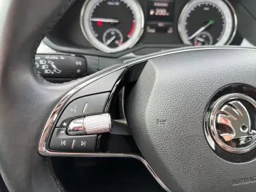 Škoda Superb AMBITION 2.0 TDI DSG