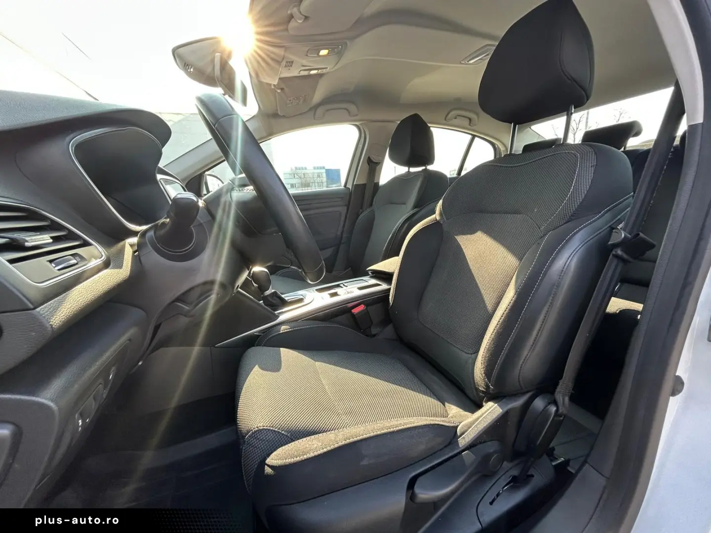 Renault Megane TCe 140 EDC GPF Zen 2023