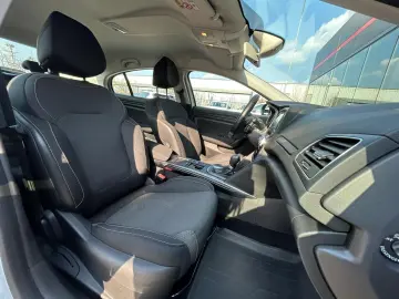 Renault Megane TCe 140 EDC GPF Zen 2023