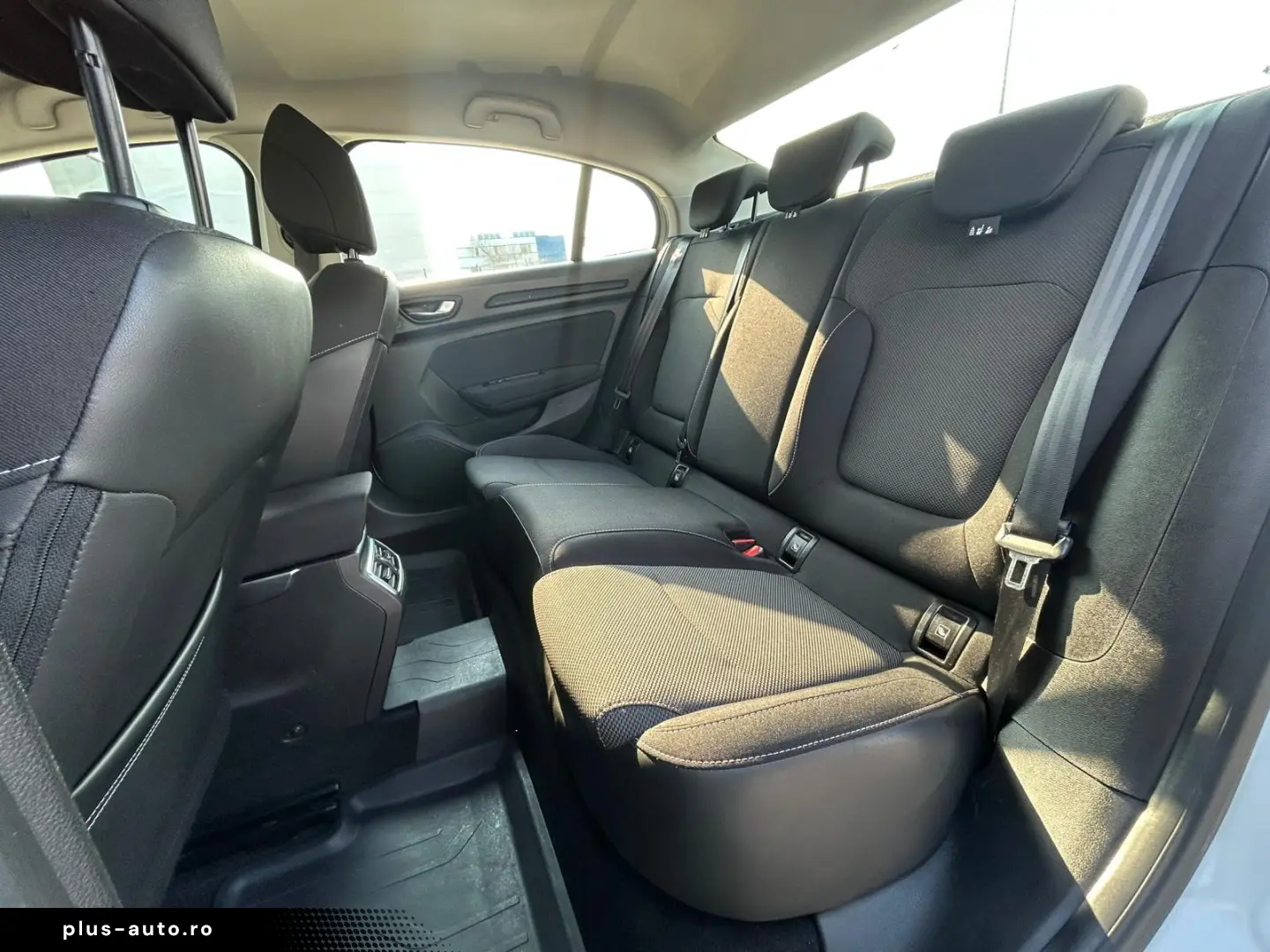 Renault Megane TCe 140 EDC GPF Zen 2023