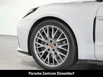 PORSCHE Panamera 4 E-Hybrid HeadUp Soft-Close Sportabgas