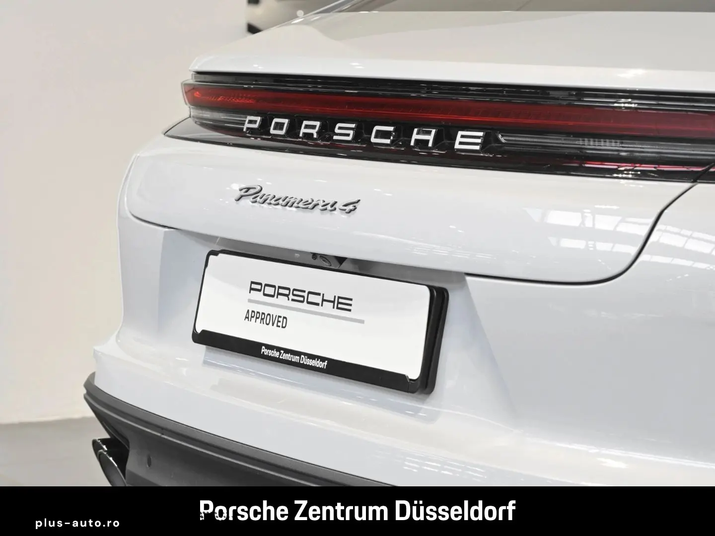 PORSCHE Panamera 4 E-Hybrid HeadUp Soft-Close Sportabgas