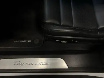 PORSCHE Taycan 4S Sport Turismo  HA-Lenkung  Head-Up  BO