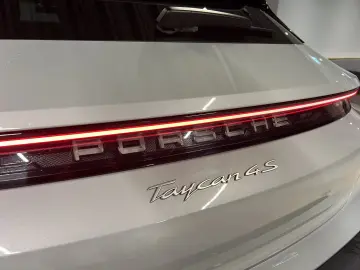 PORSCHE Taycan 4S Sport Turismo  HA-Lenkung  Head-Up  BO