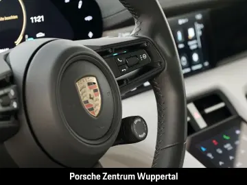 PORSCHE Taycan 4S Nachtsicht Surround-View BOSE 21-Zoll
