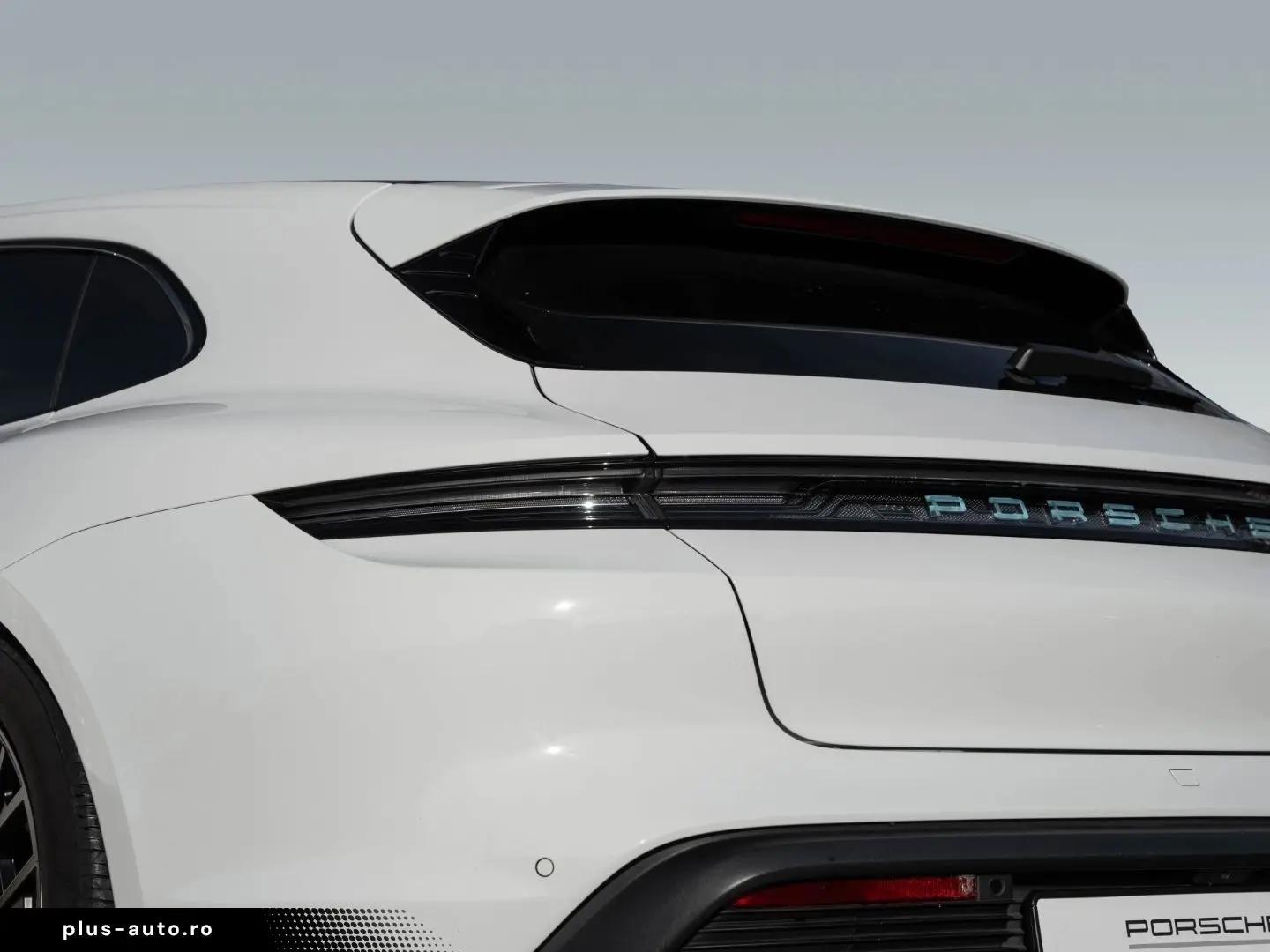 PORSCHE Taycan GTS Sport Turismo Sport Chrono Paket