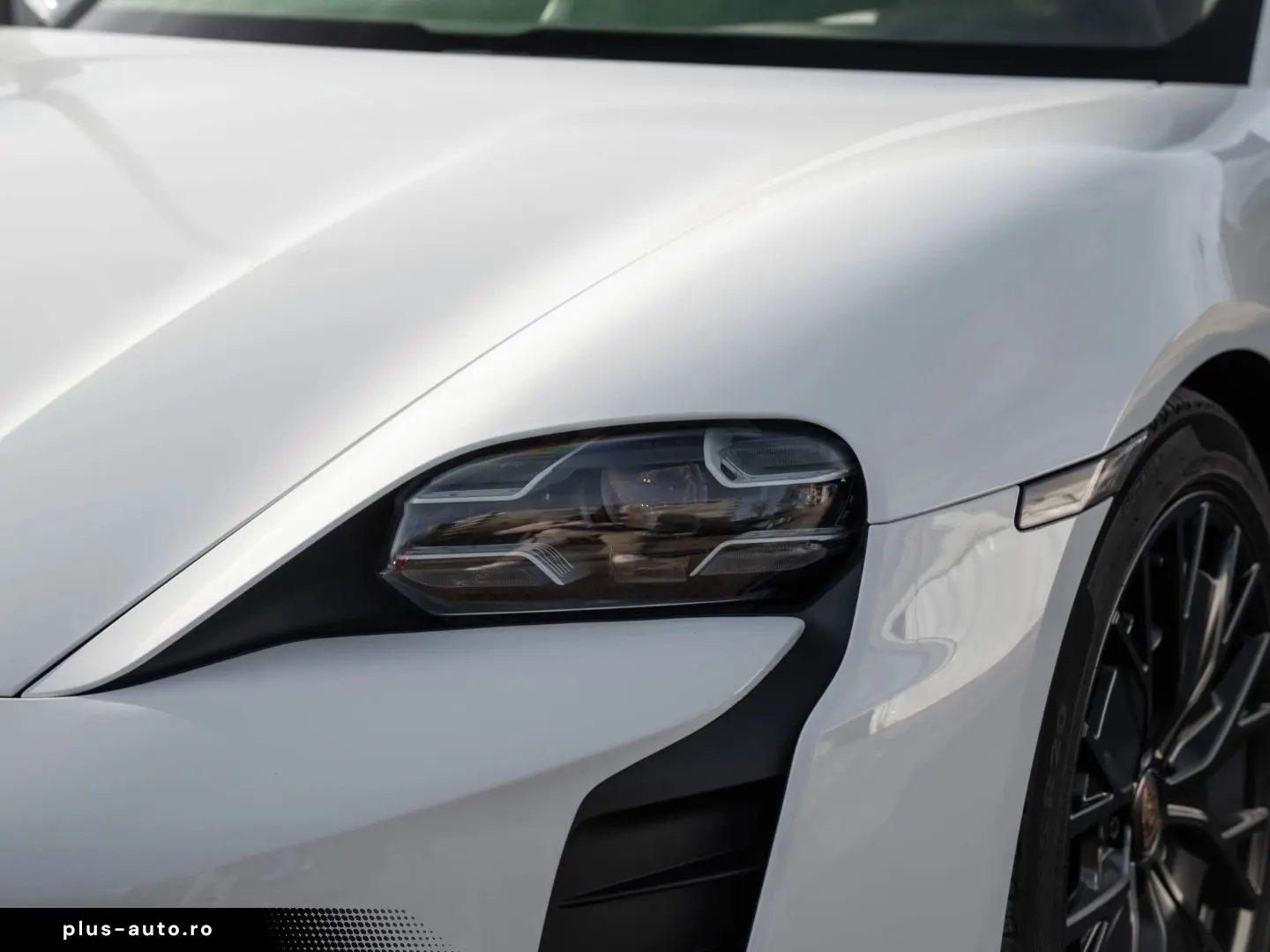 PORSCHE Taycan GTS Sport Turismo Sport Chrono Paket