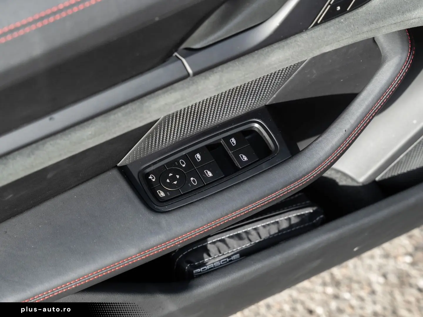 PORSCHE Taycan GTS Sport Turismo Sport Chrono Paket