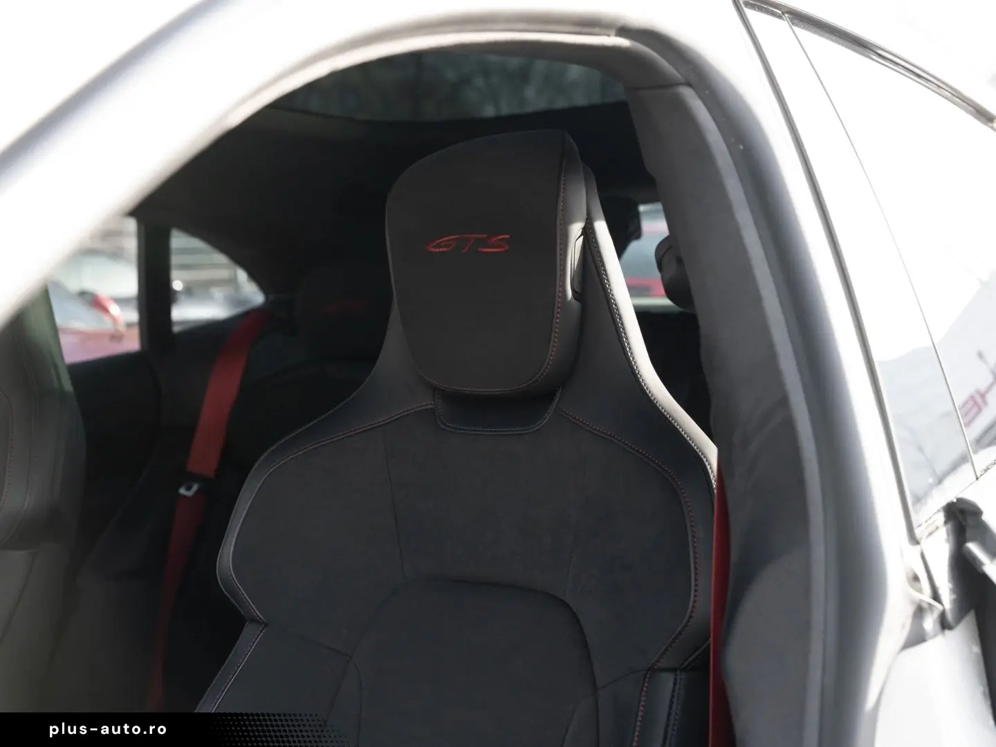 PORSCHE Taycan GTS Sport Turismo Sport Chrono Paket