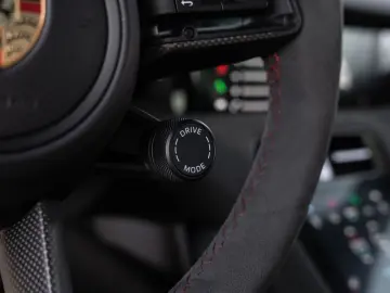 PORSCHE Taycan GTS Sport Turismo Sport Chrono Paket