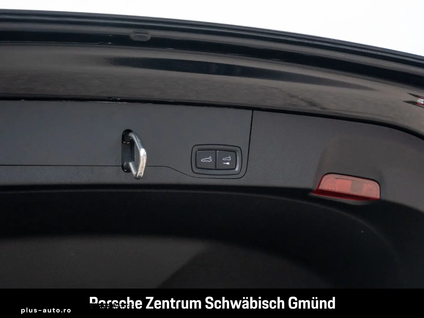 PORSCHE Taycan 4S Sport Turismo HA-Lenkung InnoDrive LED