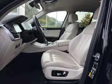 BMW X5 xDr45e Laser VentilatedSeats HUD ACC Keyless