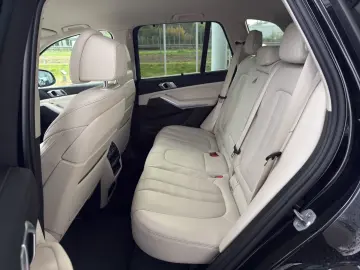 BMW X5 xDr45e Laser VentilatedSeats HUD ACC Keyless