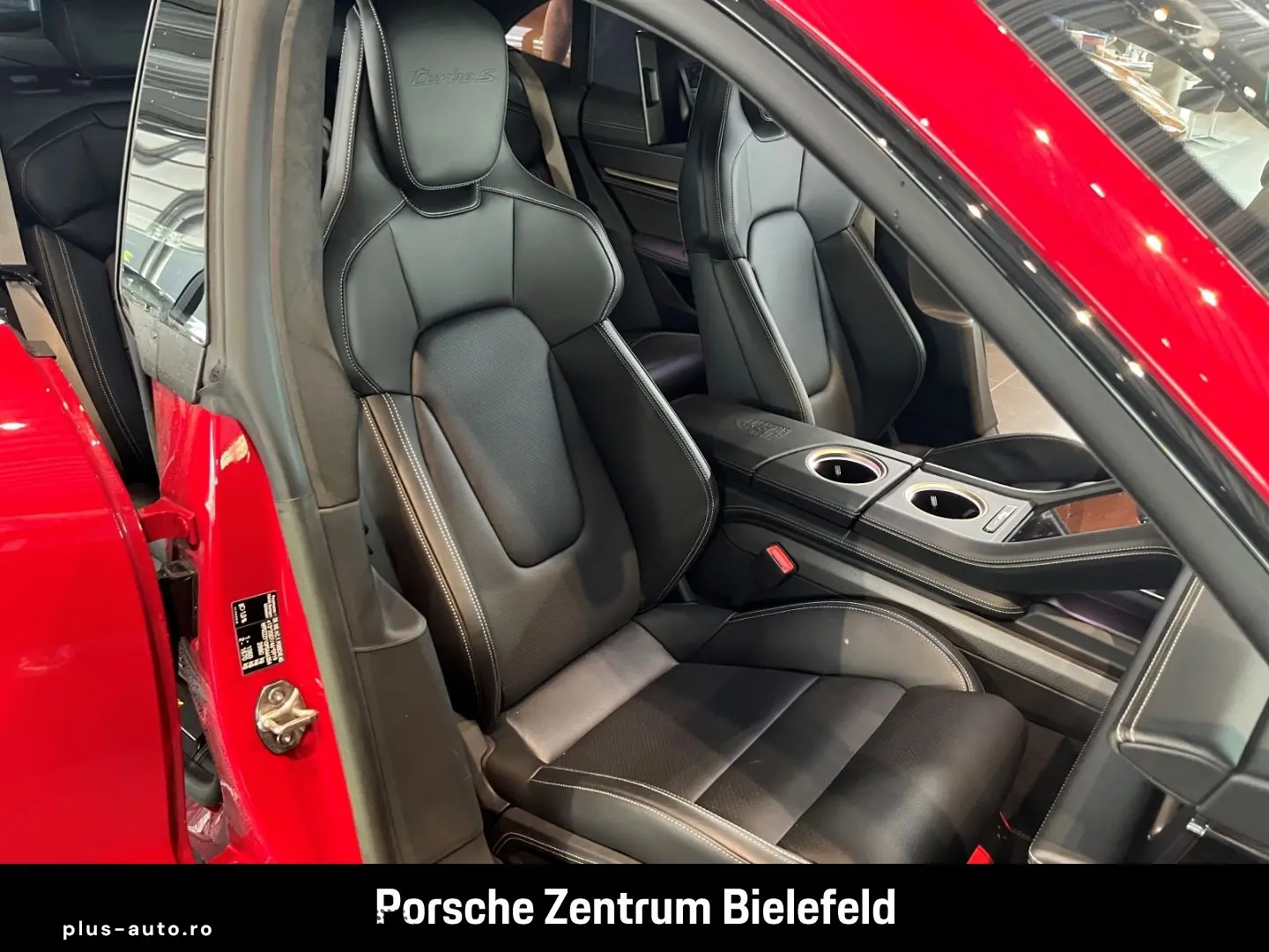 PORSCHE Taycan Turbo S Cross Turismo Clubleder Nachtsich