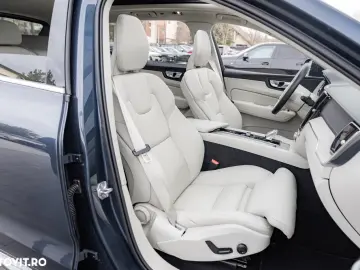 Volvo XC 60 Recharge T6 Twin Engine eAWD