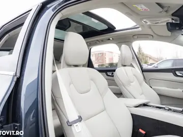 Volvo XC 60 Recharge T6 Twin Engine eAWD